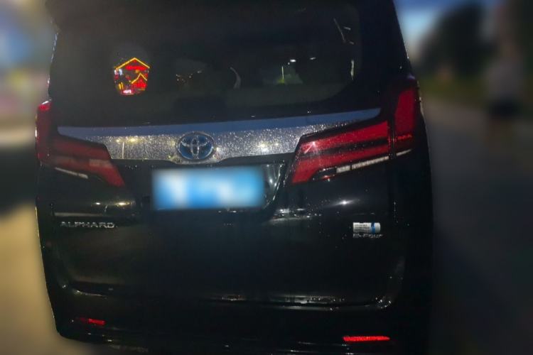 Used Toyota Alphard  Rear