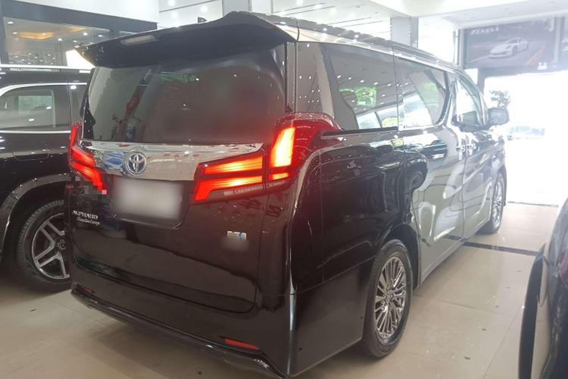 Used Toyota Alphard 2020 Dual-Engine 2.5L Prestige Edition Rear Right 45 Deg