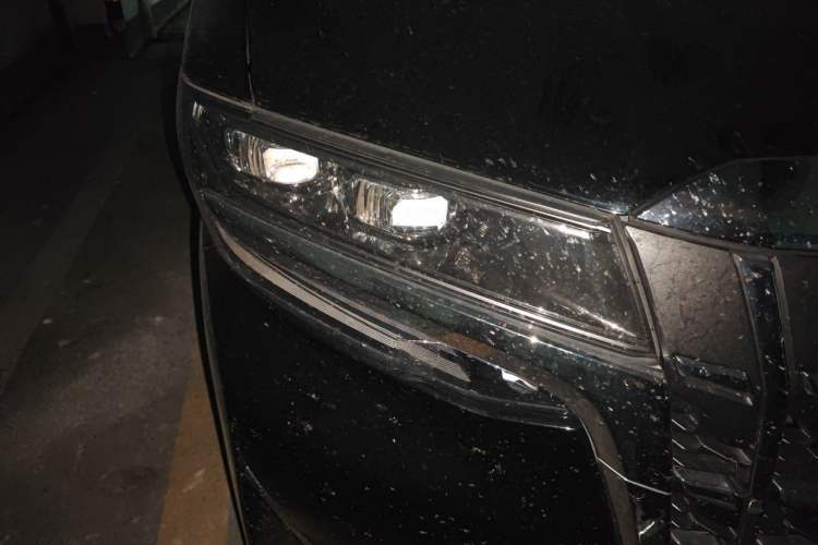 Used Toyota Alphard 2020 Dual-Engine 2.5L Luxury Edition Right Front Headlight