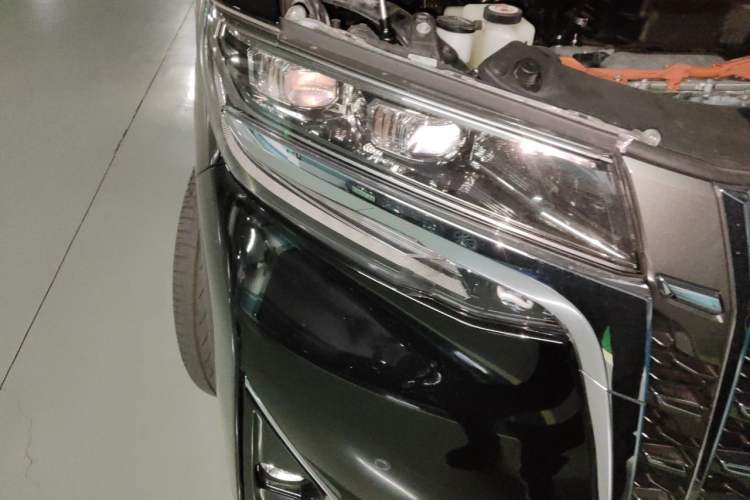 Used Toyota Alphard 2020 Dual-Engine 2.5L Luxury Edition Right Front Headlight