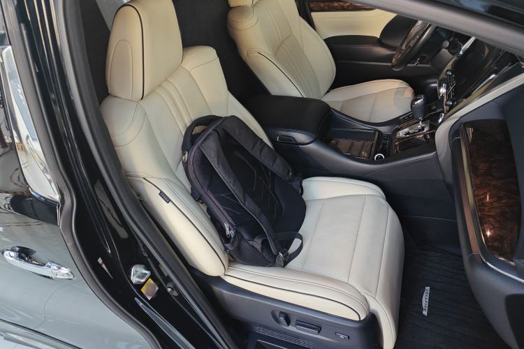 Used Toyota Alphard 2020 Dual-Engine 2.5L Luxury Edition Right Front Seat