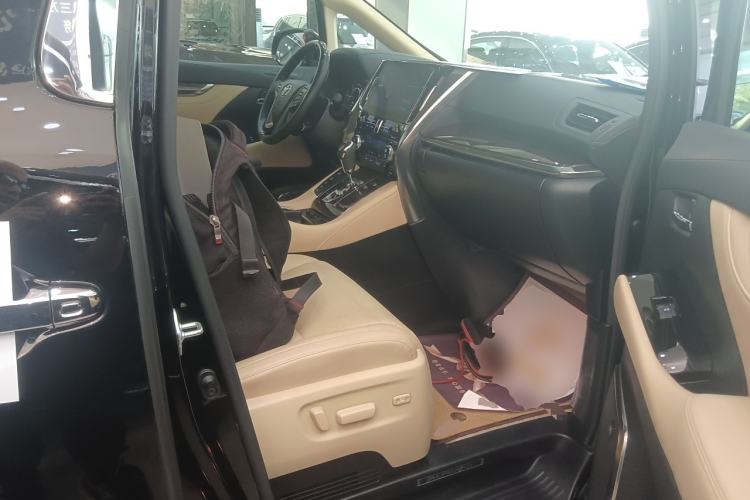 Used Toyota Alphard 2020 Dual-Engine 2.5L Prestige Edition Right Front Seat
