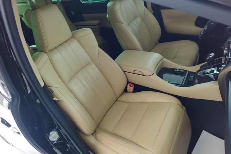 Used Toyota Alphard 2020 Dual-Engine 2.5L Prestige Edition Right Front Seat