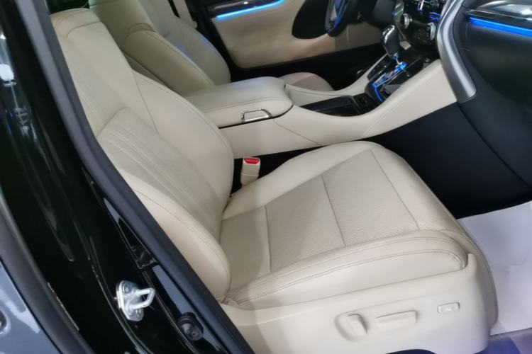 Used Toyota Alphard 2020 Dual-Engine 2.5L Prestige Edition Right Front Seat