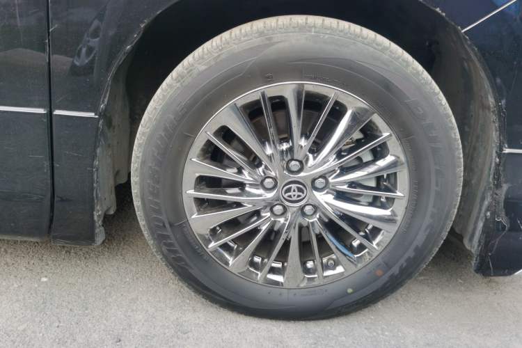 Used Toyota Alphard 2020 Dual-Engine 2.5L Luxury Edition Right Front Wheel Hub