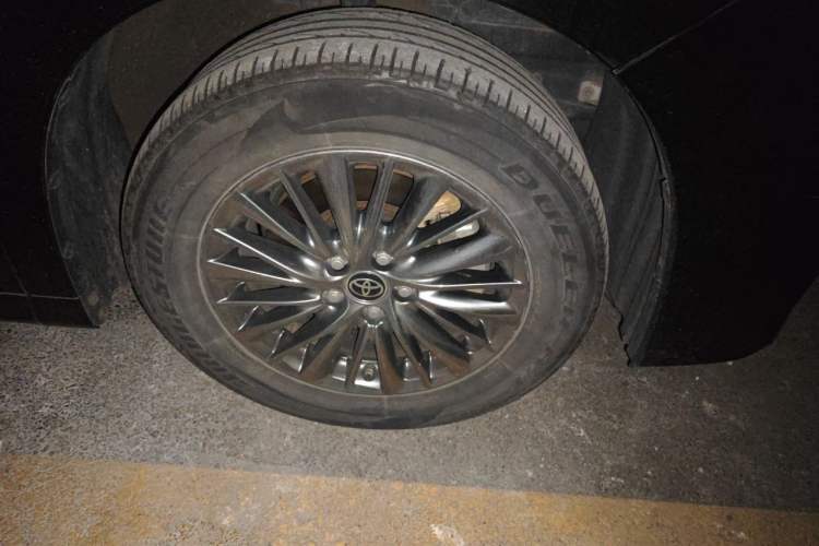 Used Toyota Alphard 2020 Dual-Engine 2.5L Luxury Edition Right Front Wheel Hub