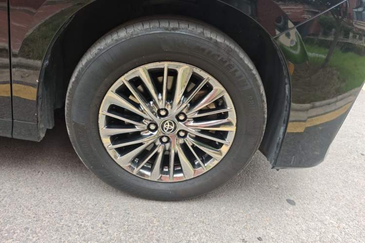 Used Toyota Alphard 2020 Dual-Engine 2.5L Luxury Edition Right Front Wheel Hub