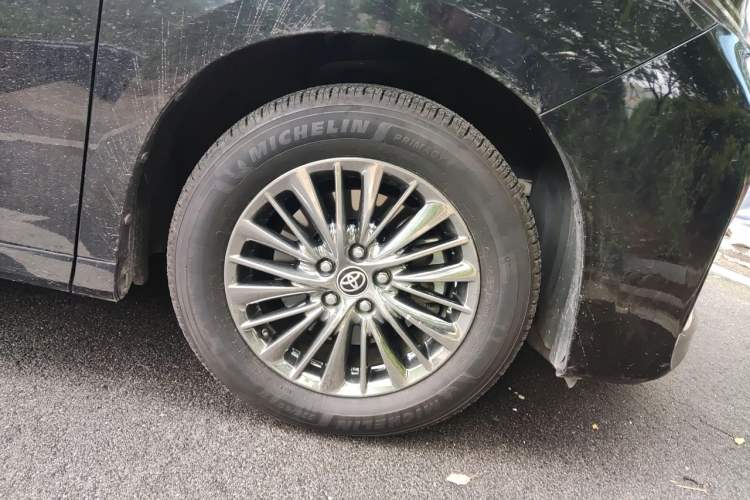 Used Toyota Alphard 2020 Dual-Engine 2.5L Luxury Edition Right Front Wheel Hub