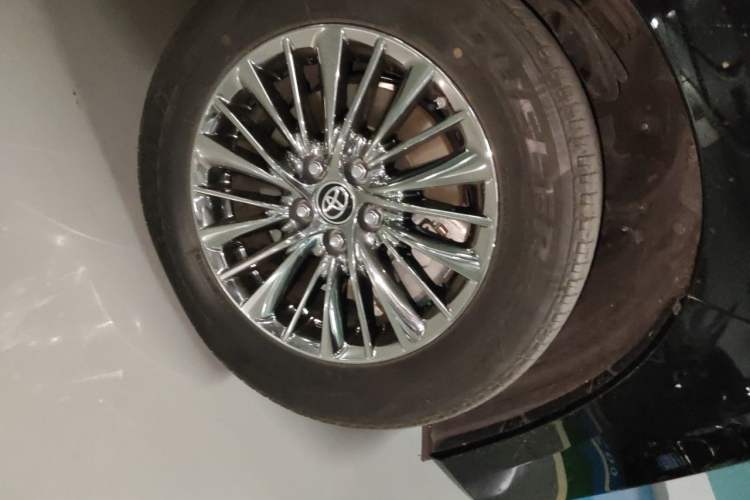 Used Toyota Alphard 2020 Dual-Engine 2.5L Luxury Edition Right Front Wheel Hub