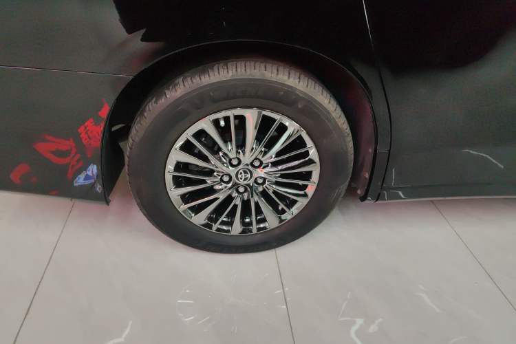 Used Toyota Alphard 2020 Dual-Engine 2.5L Prestige Edition Right Rear Wheel Hub