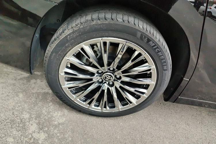 Used Toyota Alphard 2020 Dual-Engine 2.5L Luxury Edition Right Rear Wheel Hub