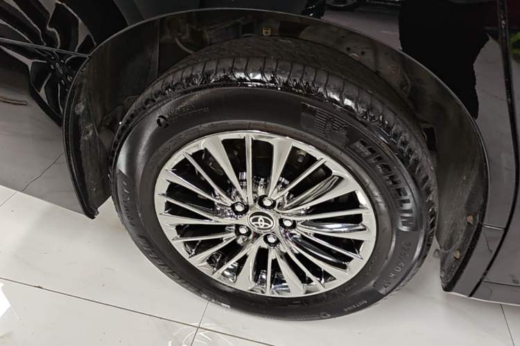 Used Toyota Alphard 2020 Dual-Engine 2.5L Luxury Edition Right Rear Wheel Hub