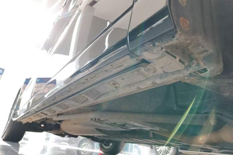Used Toyota Alphard 2020 Dual-Engine 2.5L Prestige Edition Right Side Sill