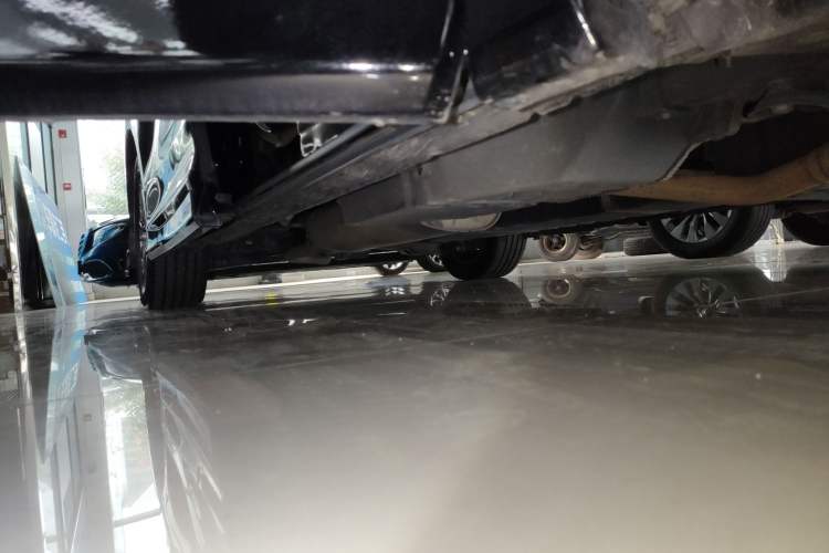 Used Toyota Alphard 2020 Dual-Engine 2.5L Luxury Edition Right Side Sill