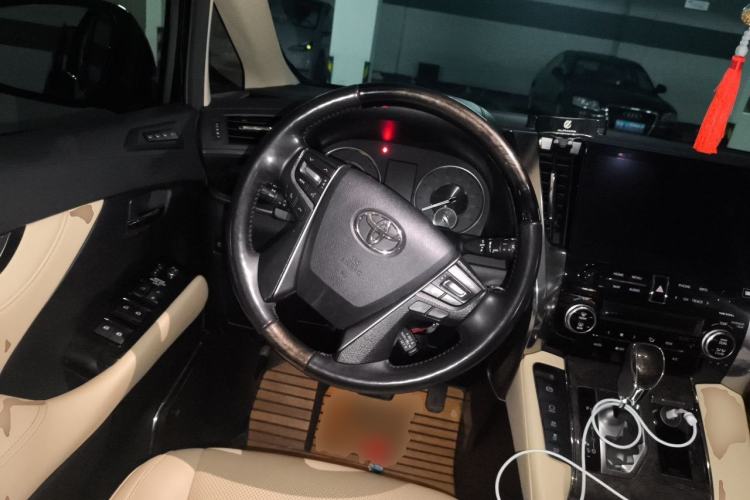 Used Toyota Alphard 2020 Dual-Engine 2.5L Prestige Edition Steering Wheel