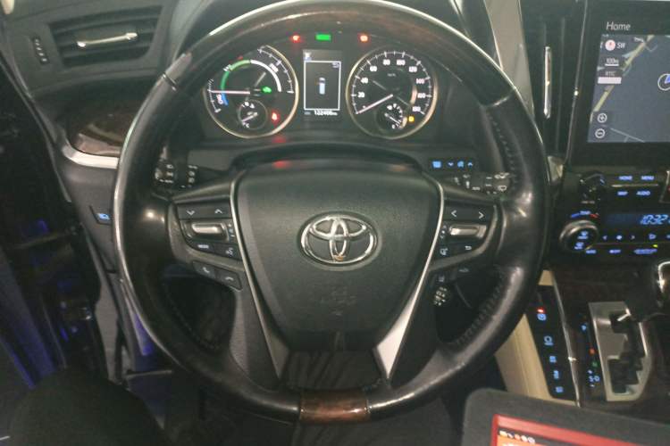 Used Toyota Alphard 2020 Dual-Engine 2.5L Luxury Edition Steering Wheel