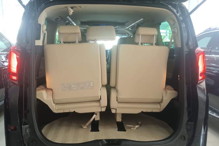 Used Toyota Alphard 2020 Dual-Engine 2.5L Prestige Edition Trunk