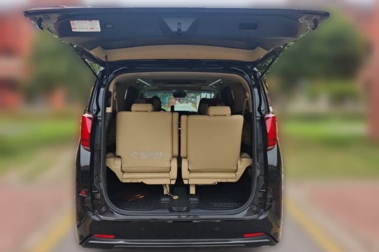 Used Toyota Alphard 2020 Dual-Engine 2.5L Luxury Edition Trunk