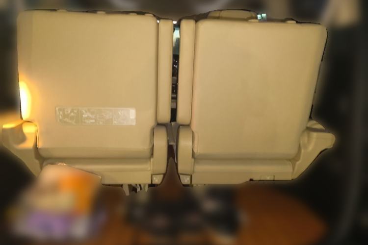 Used Toyota Alphard  Trunk