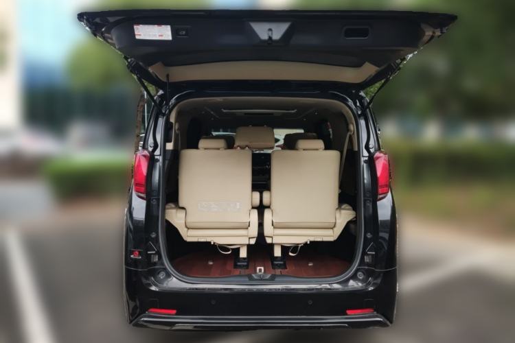 Used Toyota Alphard 2020 Dual-Engine 2.5L Luxury Edition Trunk