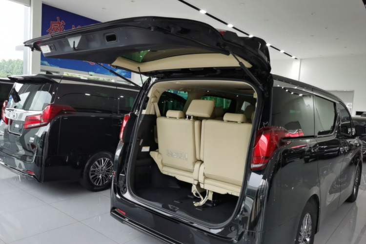 Used Toyota Alphard 2020 Dual-Engine 2.5L Prestige Edition Trunk