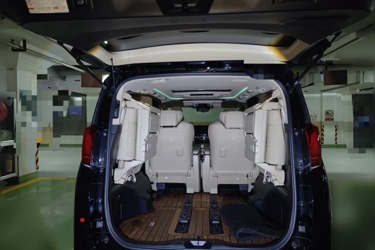 Used Toyota Alphard 2020 Dual-Engine 2.5L Prestige Edition Trunk