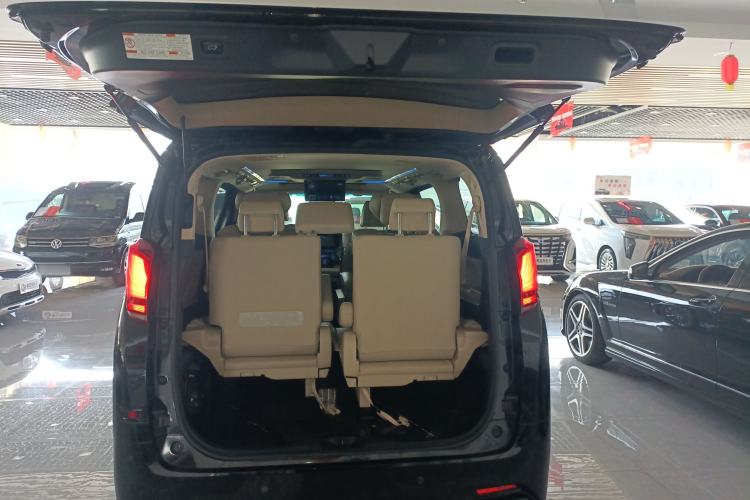Used Toyota Alphard 2020 Dual-Engine 2.5L Luxury Edition Trunk