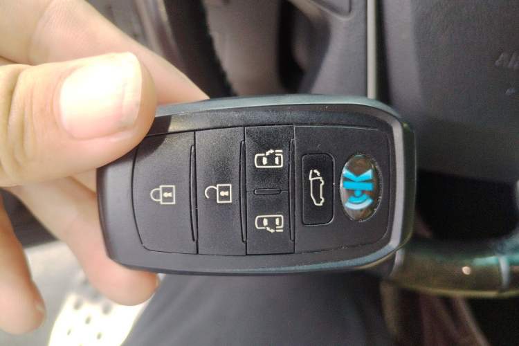 Used Toyota Alphard 2020 Dual-Engine 2.5L Prestige Edition Vehicle Key