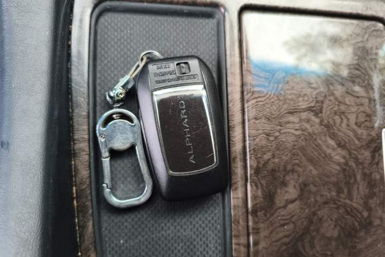 Used Toyota Alphard 2020 Dual-Engine 2.5L Prestige Edition Vehicle Key