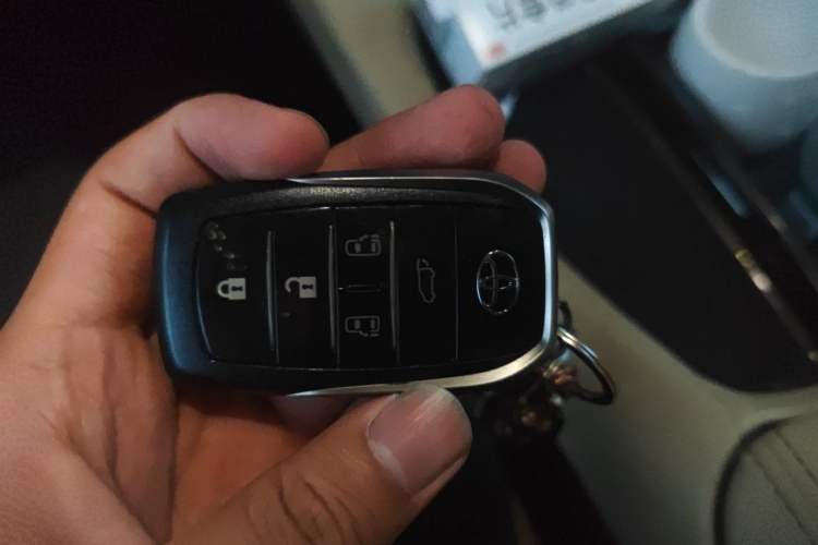 Used Toyota Alphard 2020 Dual-Engine 2.5L Prestige Edition Vehicle Key