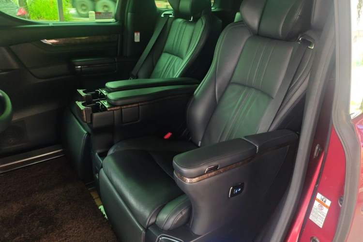 Used Toyota Alphard 2020 Dual-Engine 2.5L Prestige Edition Left Rear Seat