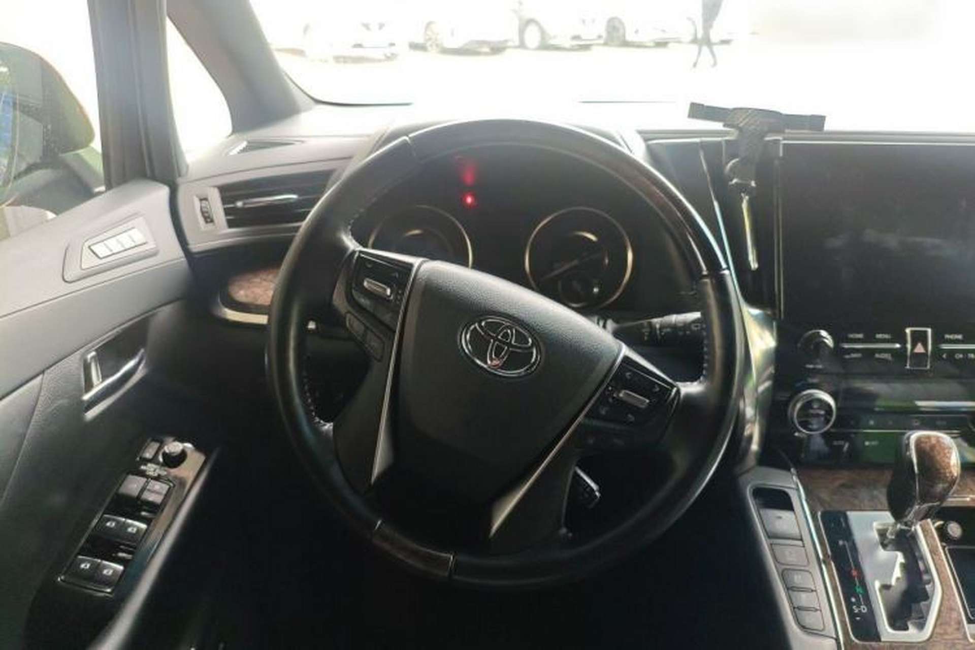 Used Toyota Alphard 2020 Dual-Engine 2.5L Prestige Edition Steering Wheel