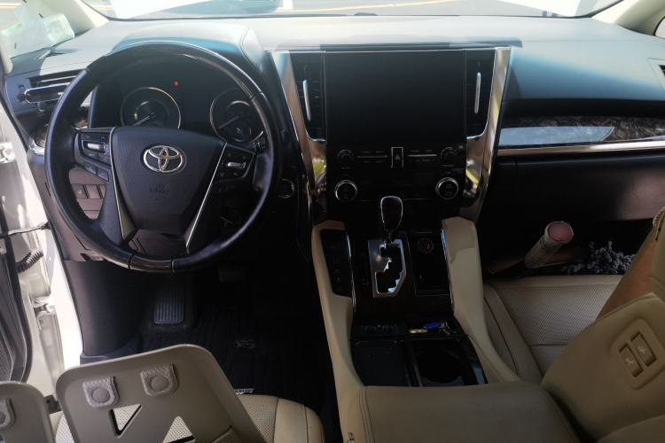 Used Toyota Alphard 2020 Dual-Engine 2.5L Luxury Edition Center Console
