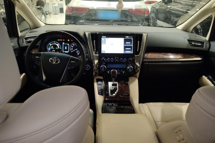 Used Toyota Alphard 2020 Dual-Engine 2.5L Luxury Edition Center Console