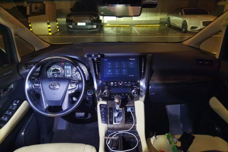 Used Toyota Alphard 2020 Dual-Engine 2.5L Prestige Edition Center Console