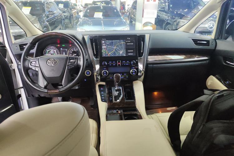 Used Toyota Alphard 2020 Dual-Engine 2.5L Luxury Edition Center Console