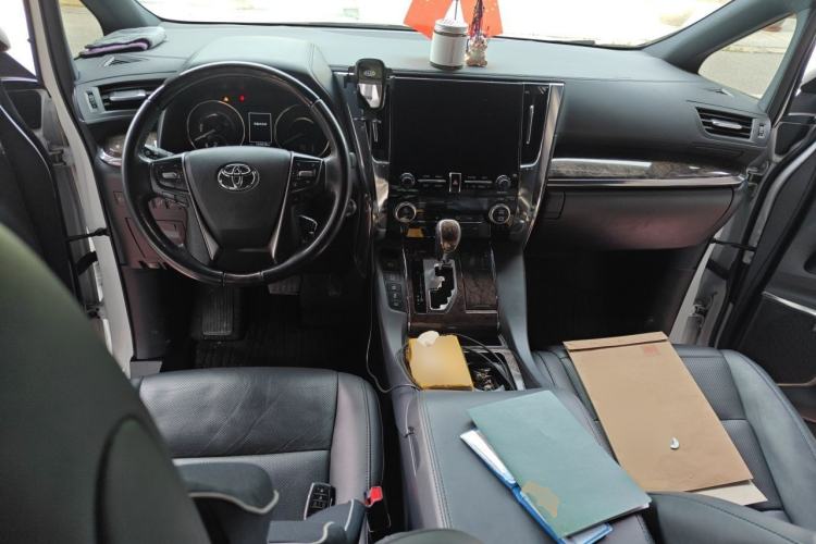 Used Toyota Alphard 2020 Dual-Engine 2.5L Prestige Edition Center Console