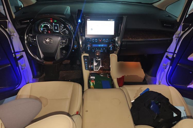 Used Toyota Alphard 2020 Dual-Engine 2.5L Luxury Edition Center Console