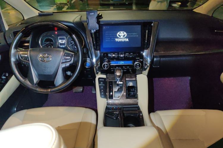 Used Toyota Alphard 2020 Dual-Engine 2.5L Luxury Edition Center Console