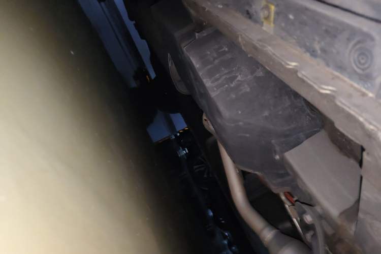 Used Toyota Alphard 2020 Dual-Engine 2.5L Luxury Edition Chassis Front Right