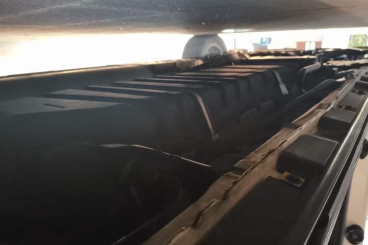 Used Toyota Alphard  Chassis Rear Left