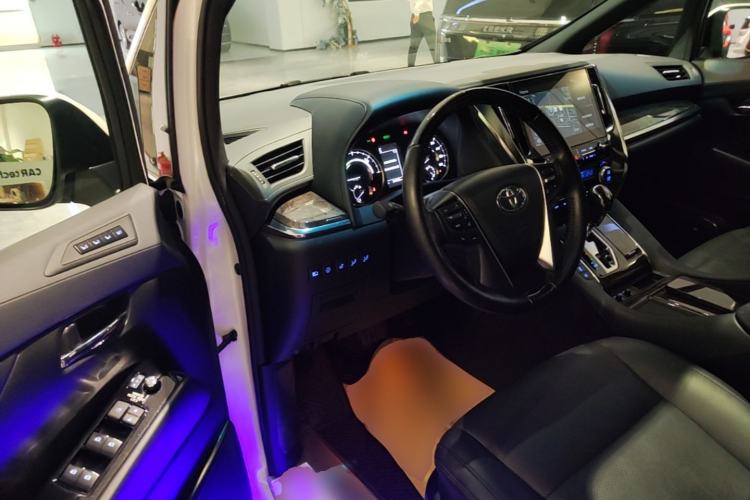 Used Toyota Alphard 2020 Dual-Engine 2.5L Prestige Edition Driver Seat