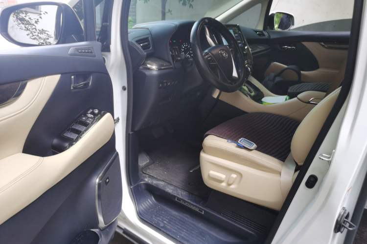 Used Toyota Alphard 2020 Dual-Engine 2.5L Prestige Edition Driver Seat