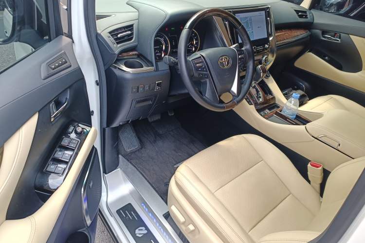 Used Toyota Alphard 2020 Dual-Engine 2.5L Luxury Edition Driver Seat