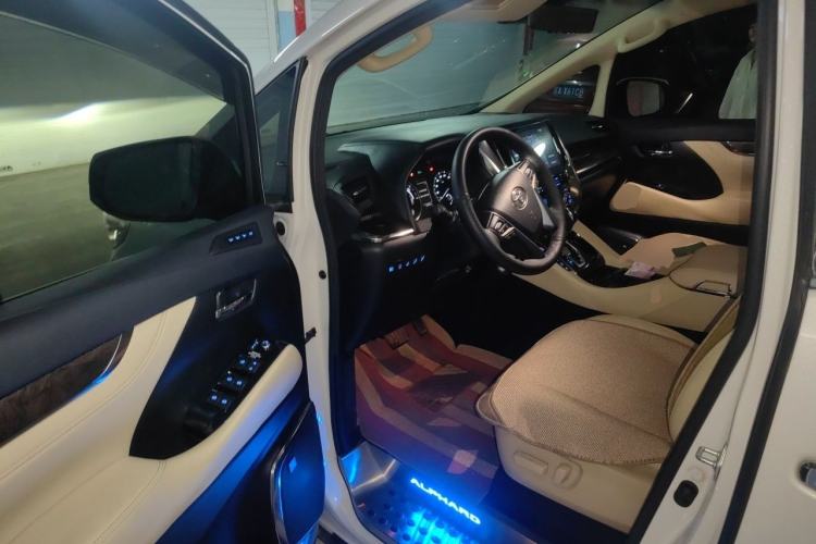 Used Toyota Alphard 2020 Dual-Engine 2.5L Prestige Edition Driver Seat