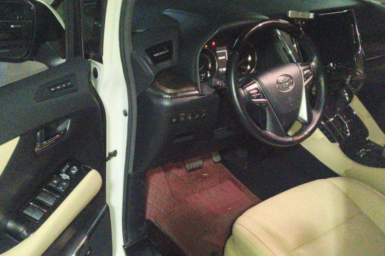 Used Toyota Alphard 2020 Dual-Engine 2.5L Prestige Edition Driver Seat
