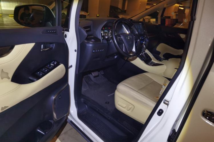 Used Toyota Alphard 2020 Dual-Engine 2.5L Prestige Edition Driver Seat