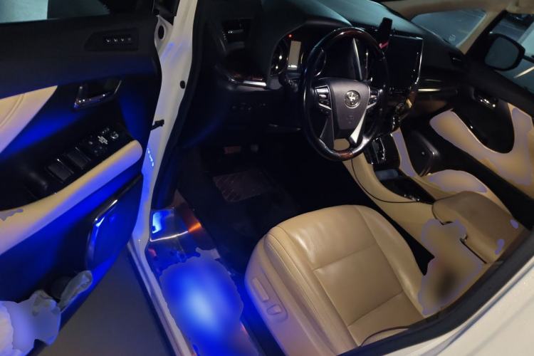 Used Toyota Alphard 2020 Dual-Engine 2.5L Luxury Edition Driver Seat