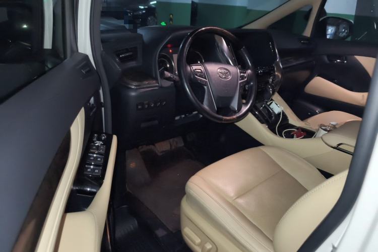 Used Toyota Alphard 2020 Dual-Engine 2.5L Prestige Edition Driver Seat