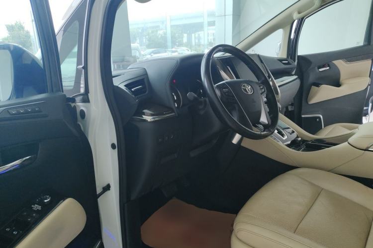 Used Toyota Alphard 2020 Dual-Engine 2.5L Luxury Edition Driver Seat